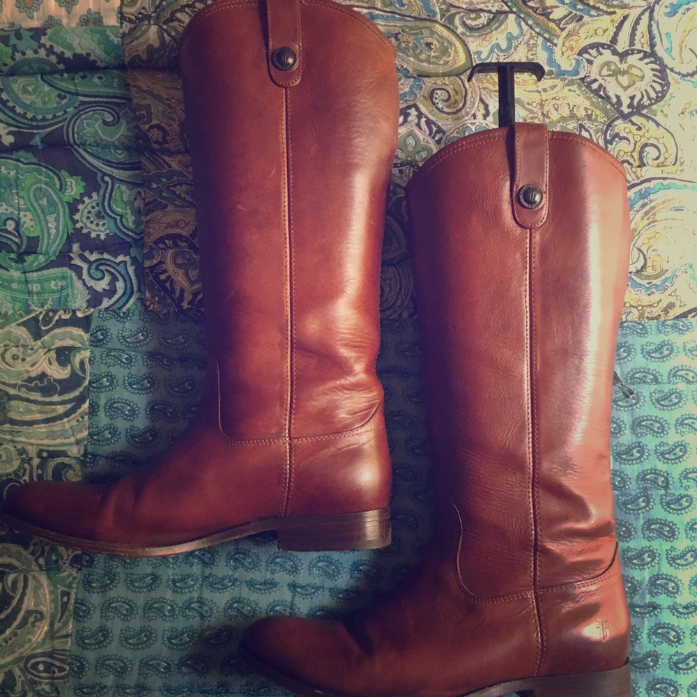 Frye Melissa Button boots